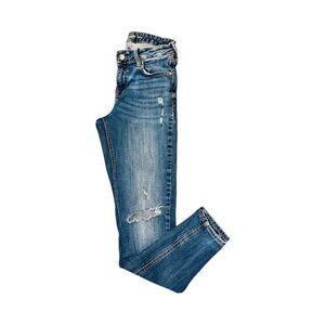 Old Navy Woman’s Skinny Rockstar Jeans (room)